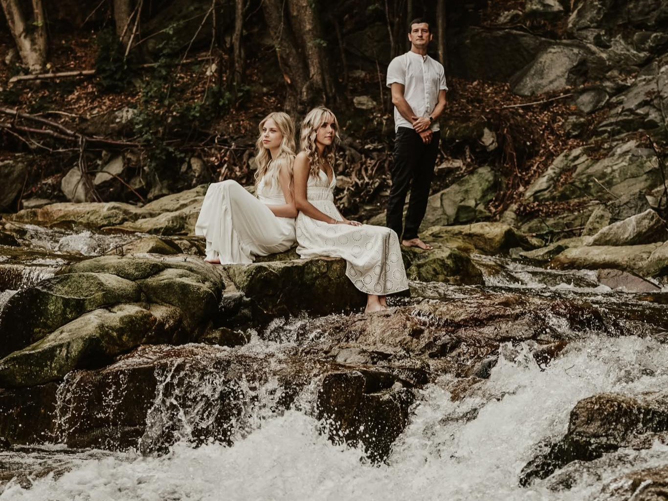 18.9.2025 Hudba z Rychleb: Karolína Kměťová & Eva Danielová & Regal