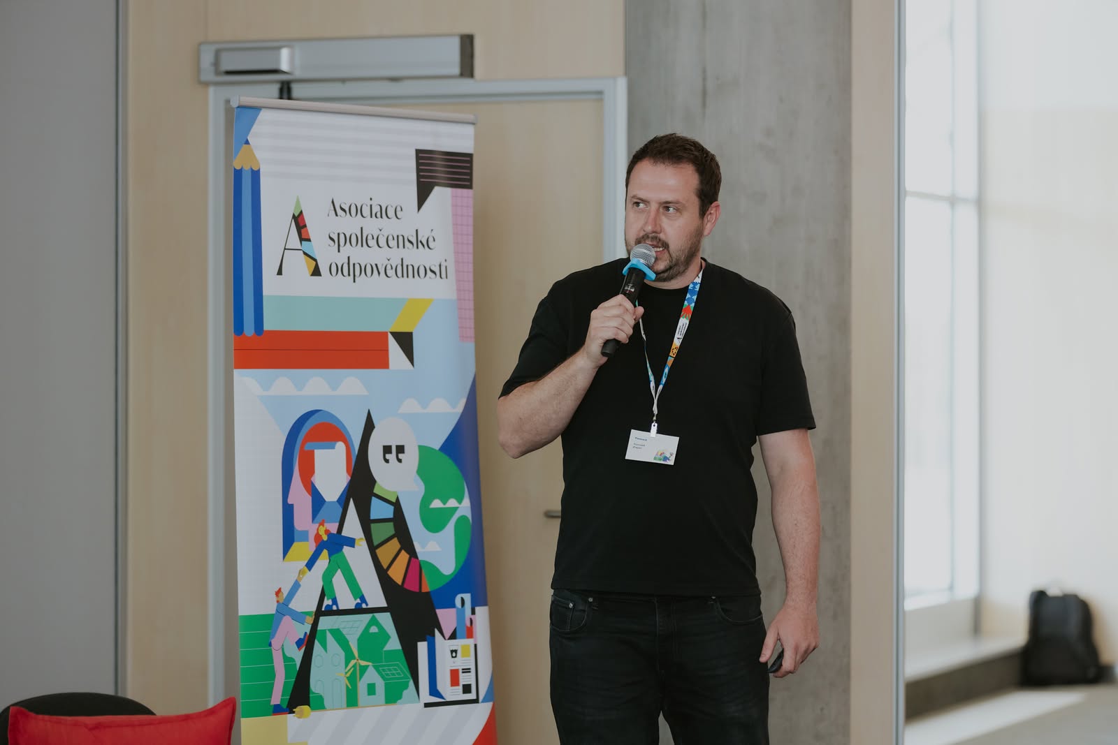 19.6.2026 Tomáš Zajac z Tomzy vystoupil na akci Asociace společenské odpovědnosti